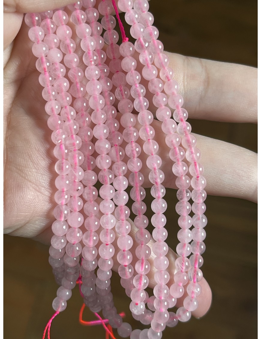 Perles en Quartz Rose 4mm : Douceur et Amour Naturel pour vos créations de bijoux.